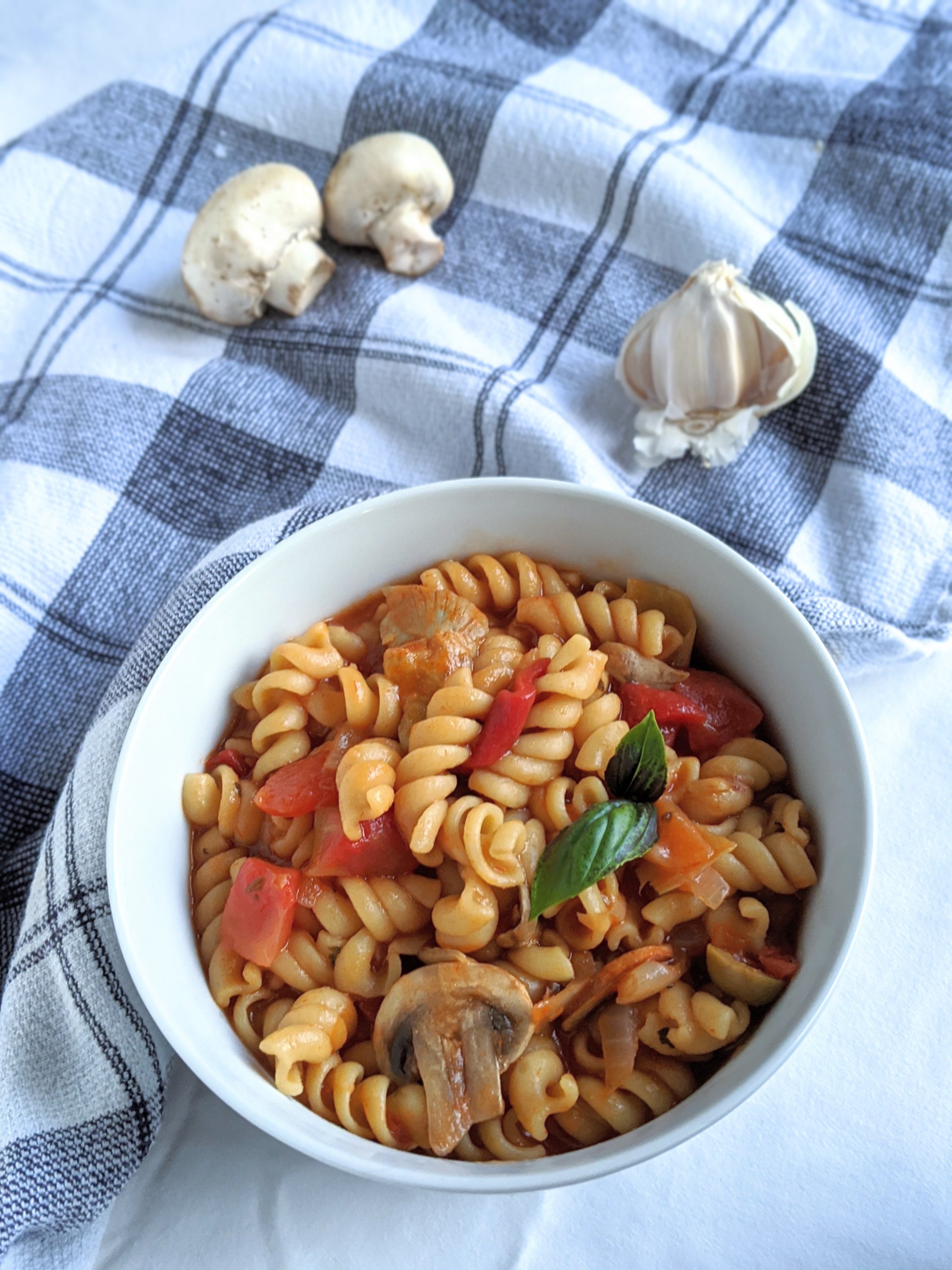 dairy free mediterranean recipes one pot pastas with roasted red peppers Kalamata olives mushroom's marinated artichoke hearts and basil