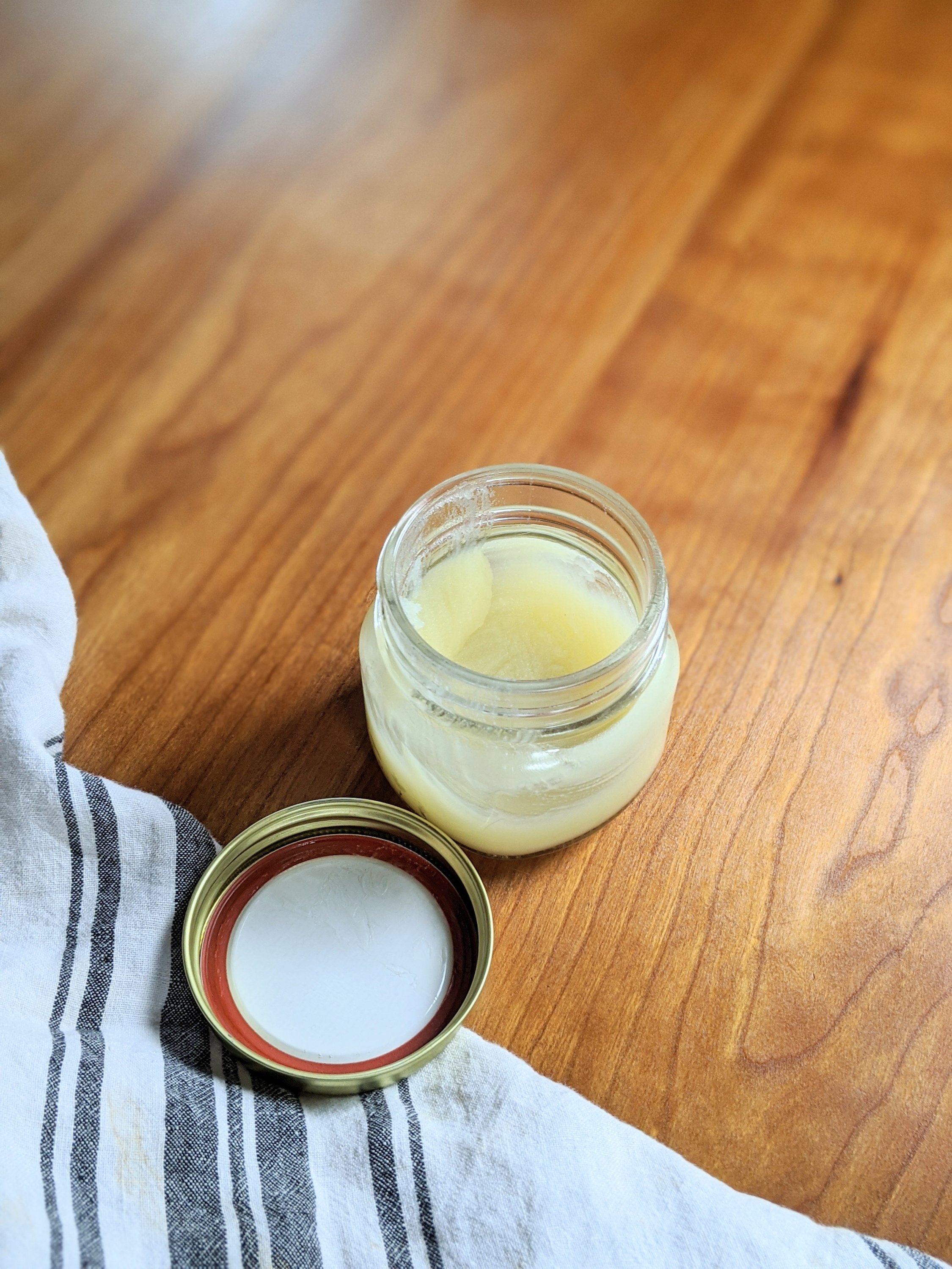 DIY Beeswax Furniture Polish Recipe (2 Ingredients!)