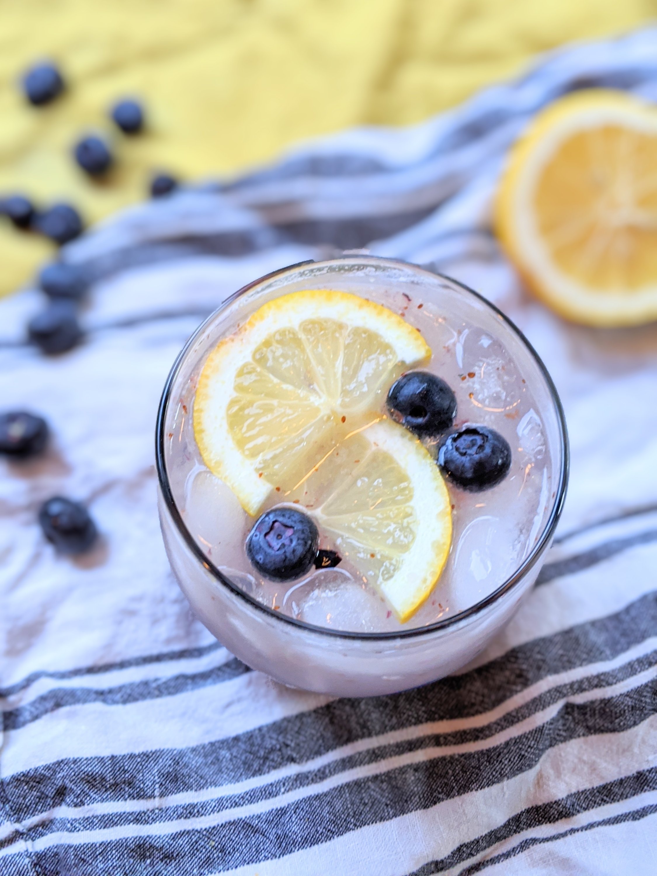 infuse gin with blueberries summer drinks with blueberry