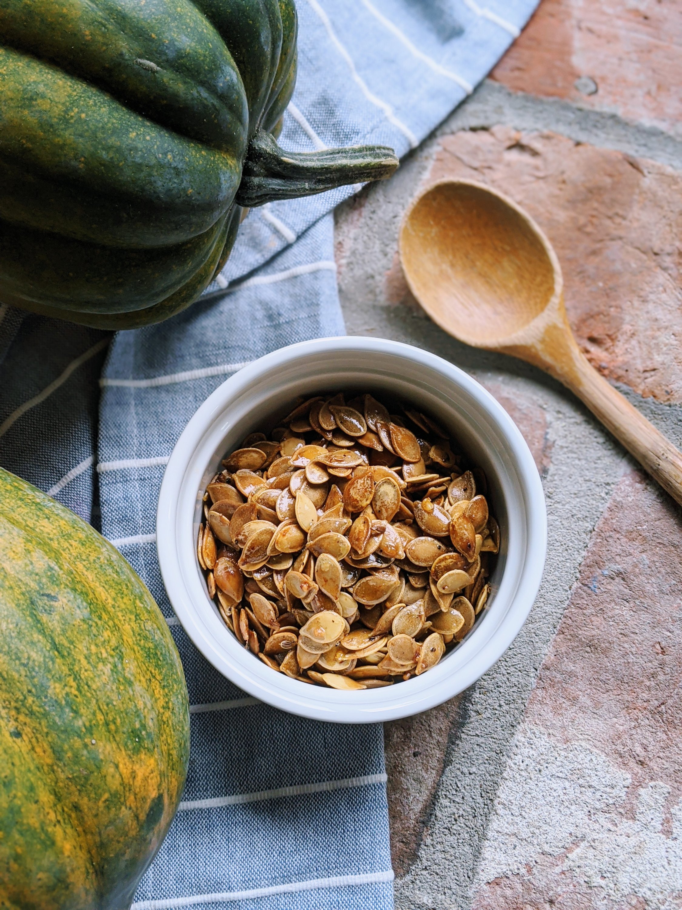 homemade roast acorn squash seeds recipe vegan high fiber high protein snack recipes for fall and for winter with garden acorn squash eat seeds