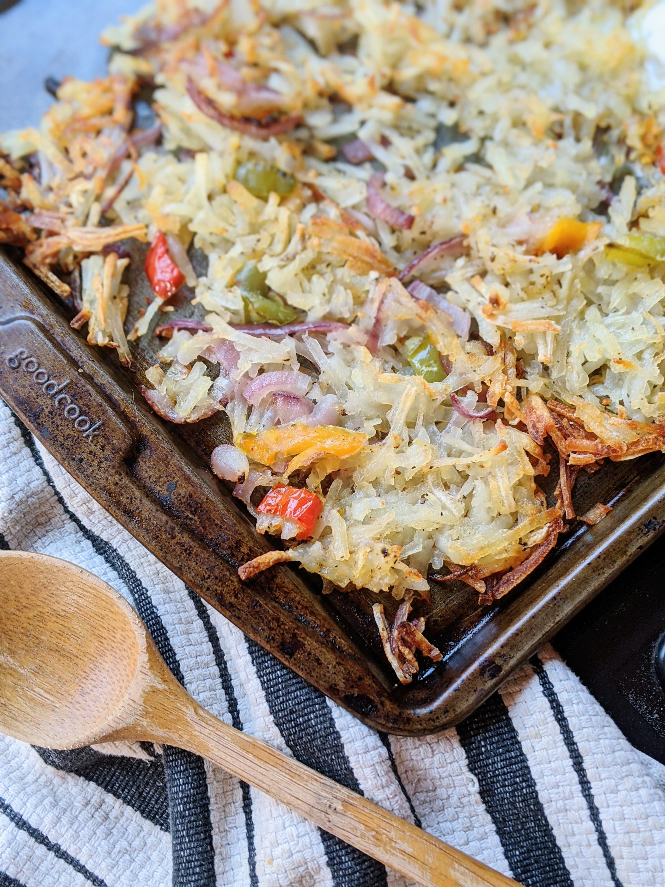 sheet pan hash browns and vegetables healthy breakfast ideas veganuary sheet pan vegan meals for breakfast or brunch or breakfast for dinner one pan in the oven cooks quickly 30 minutes
