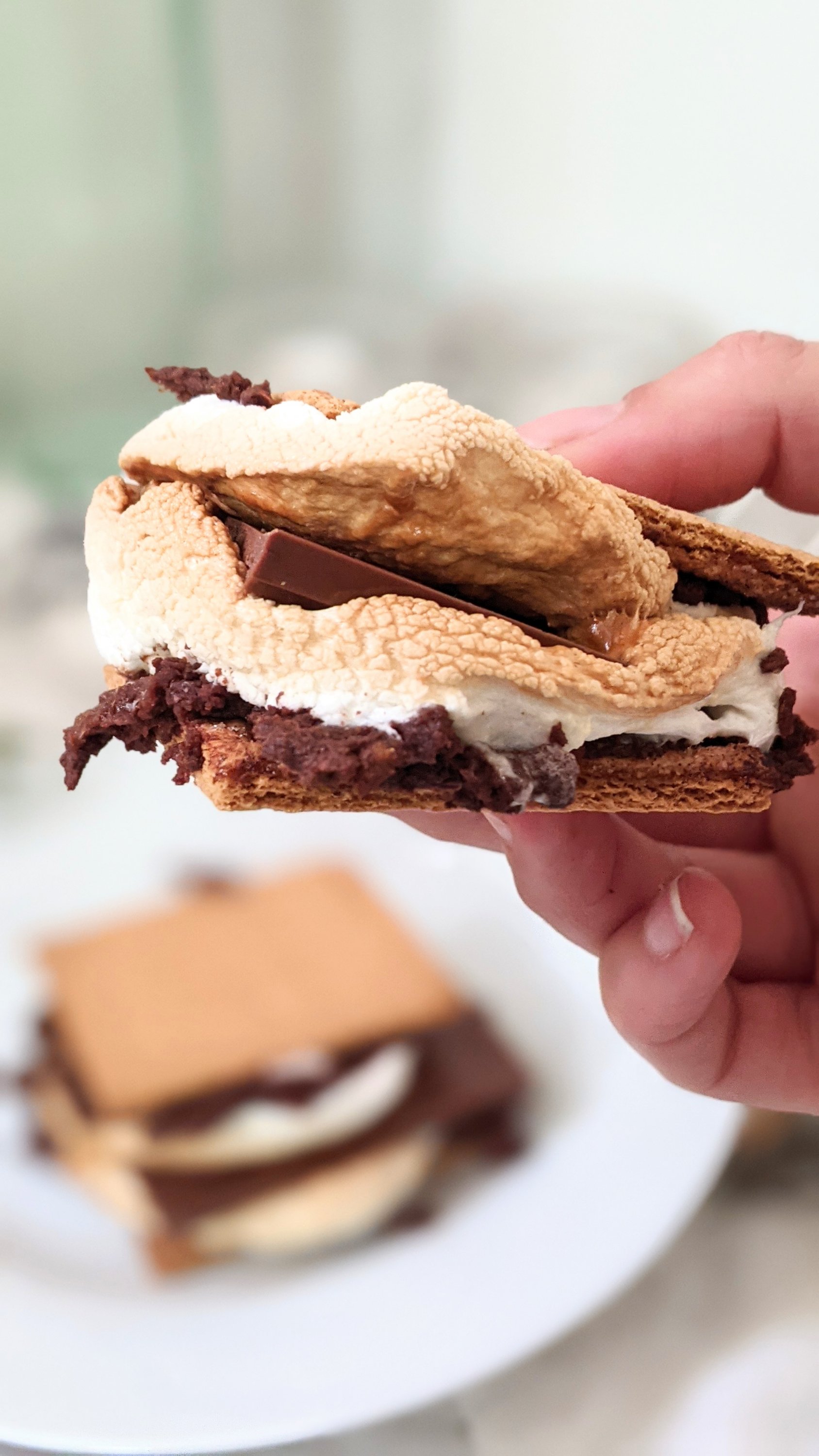air fried s'mores recipe brownie s'mores recipe chocolate smores in the air fryer easy recipes 5 minute air fryer desserts for kids indoor smores recipes for summer desserts