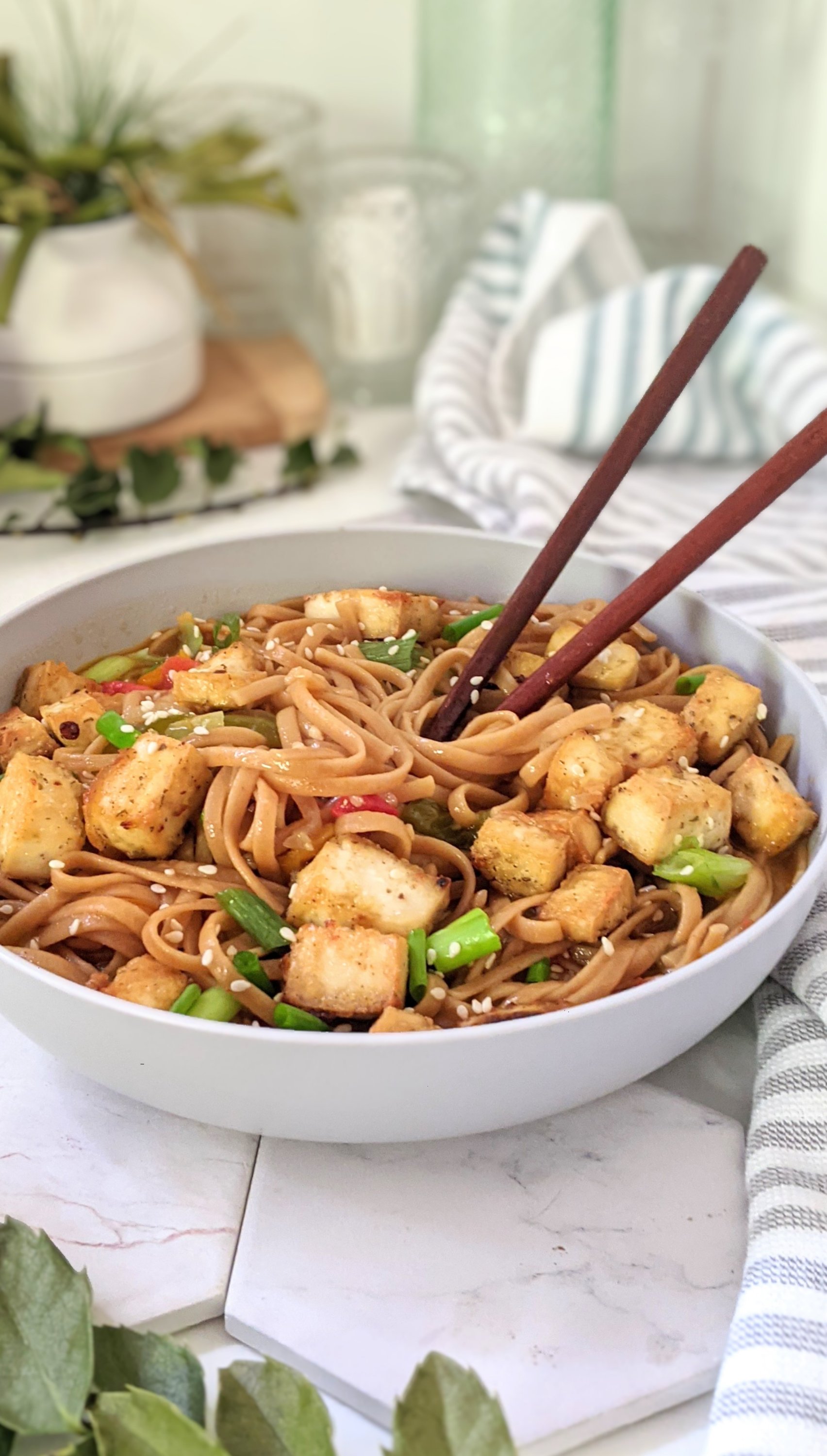 gluten free sticky garlic noodles vegetarian recipes with rice noodles dinner ideas stir fry tofu noodles sesame oil plant based asian dinner recipe ideas