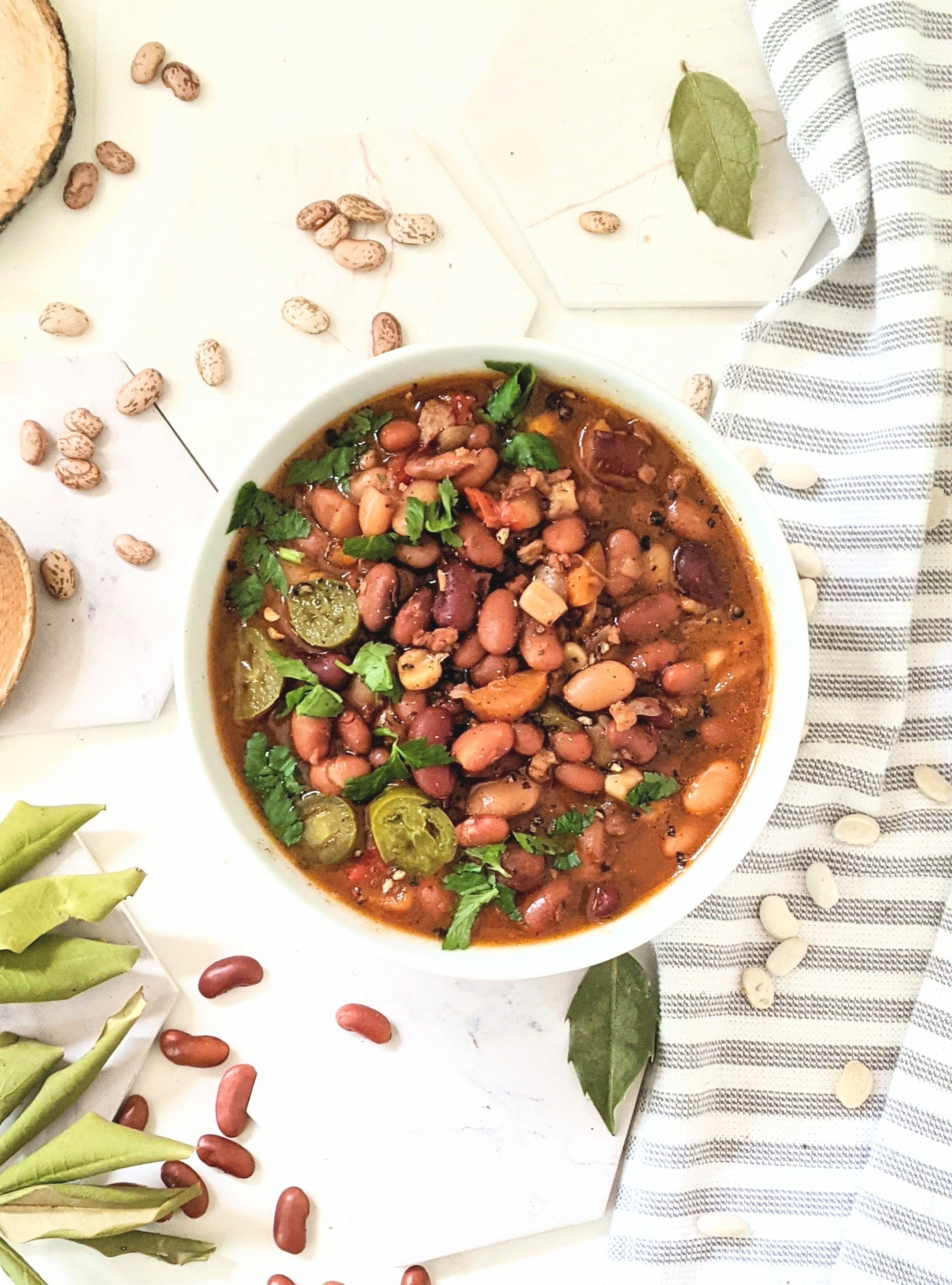 vegan cowboy bean recipes healthy high protein bean stews vegetarian meatless lunch ideas with pinto beans kidney beand and navy beans no meat dinners fillinig plant based stews