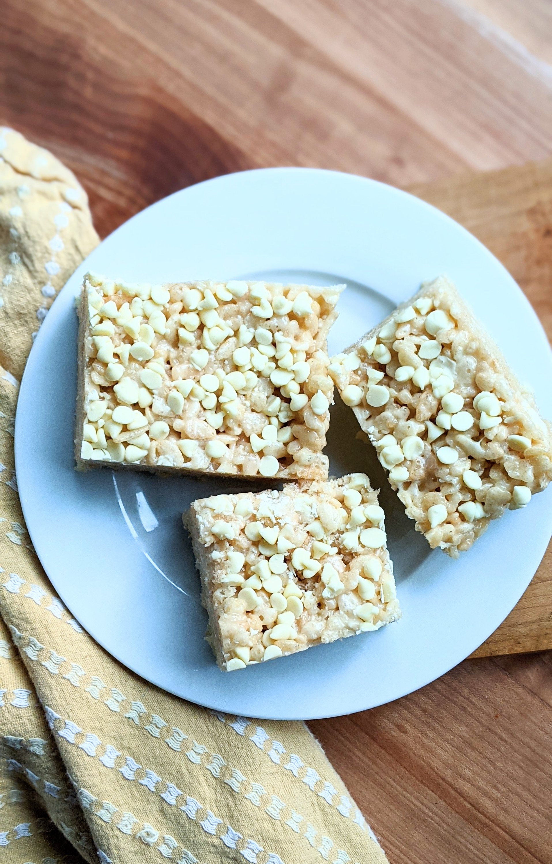 rice crispy treats white chocolate rice krispie treats recipes with white chocolate chips what to do with pantry staple ingredients easy desserts for kids to make on rainy days