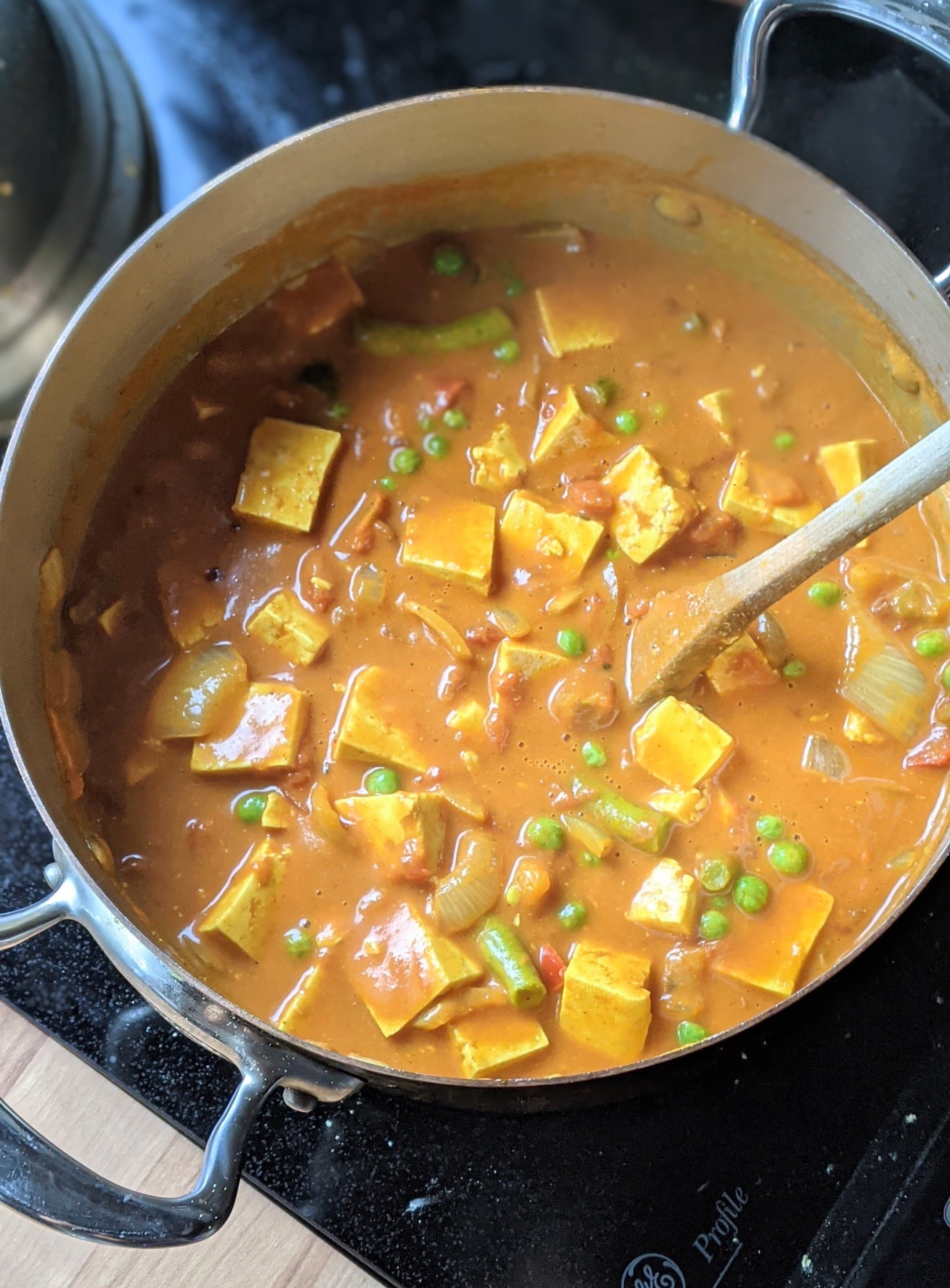 tofu do pyaza recipe indian tofu curry with onions peppers peas tomatoes and spices in a creamy tomato tofu sauce vegetarian indian dinners with tofu