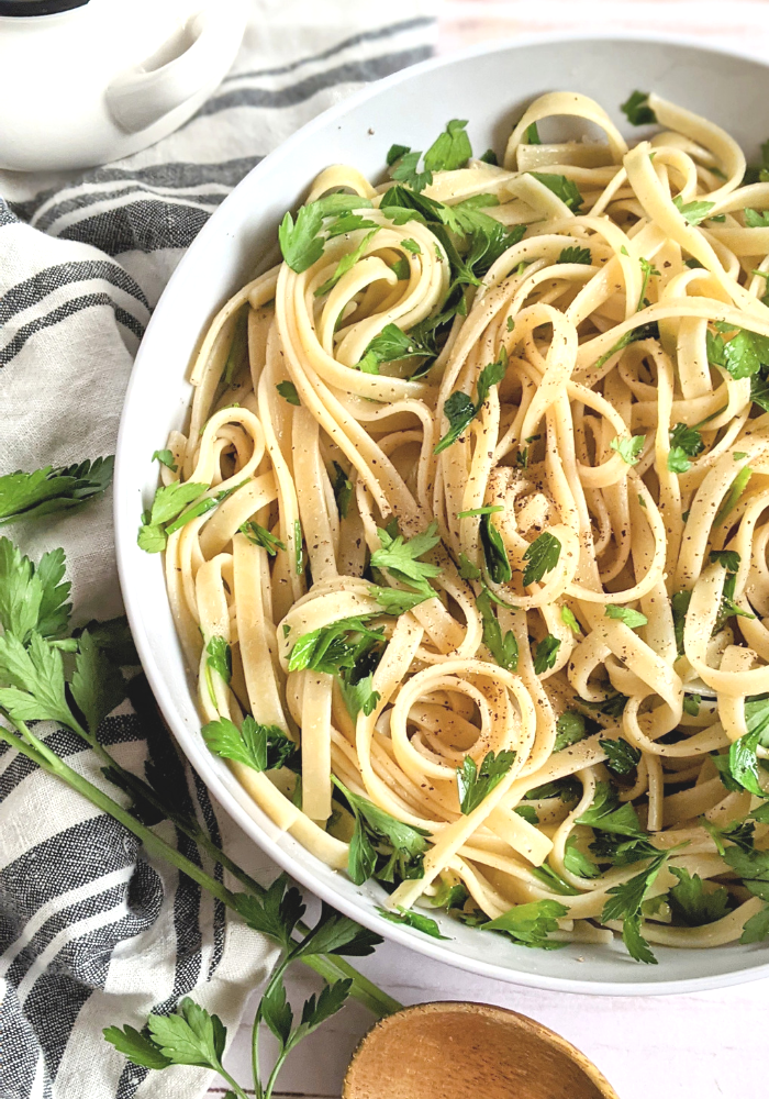 vegetarian parsley pasta recipe vegan gluten free pasta with parsley lemon juice garlic and olive oil sauce
