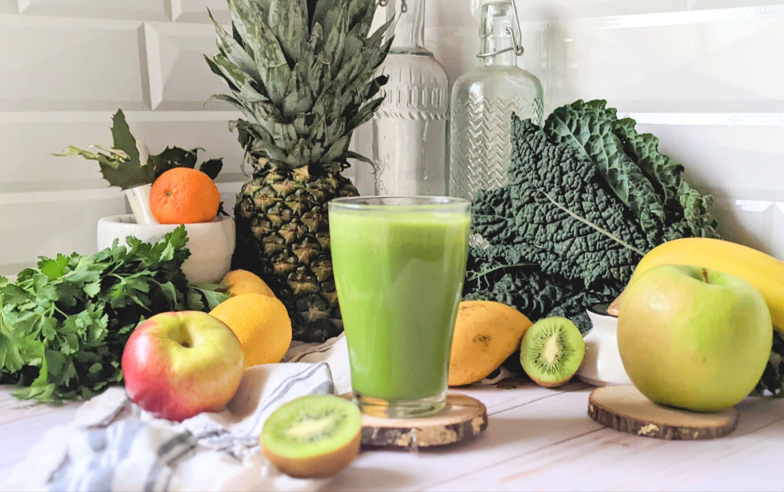 tropical green smoothie with pineapple recipe vegan gluten free low calorie breakfasts gluten free high fiber smoothie recipes for breakfast