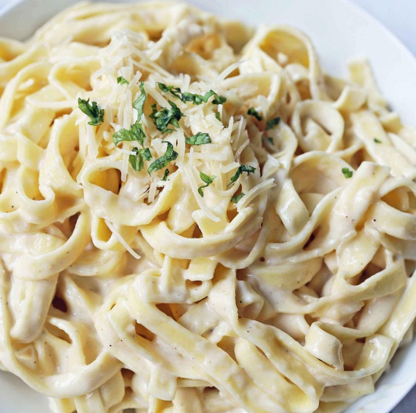 Cashew Alfredo Sauce Recipe Dairy Free Vegan The Herbeevore