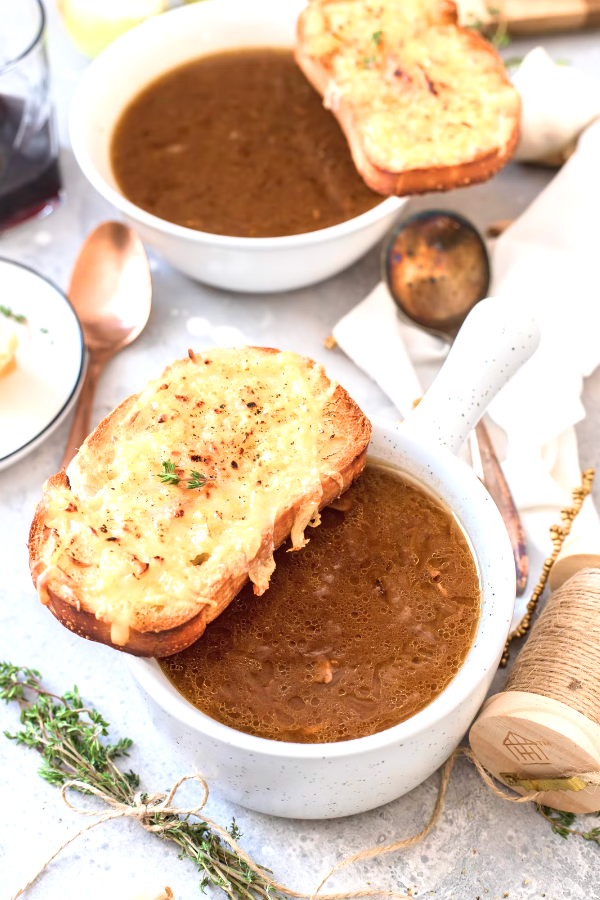 Vegan French Onion Soup (Gluten Free, Vegetarian, Meatless)