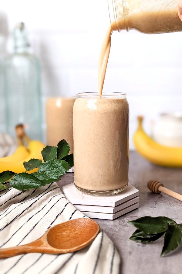 banana protein smoothie recipe workout shake with bananas frozen banana recipes gluten free vegan high protein breakfasts.