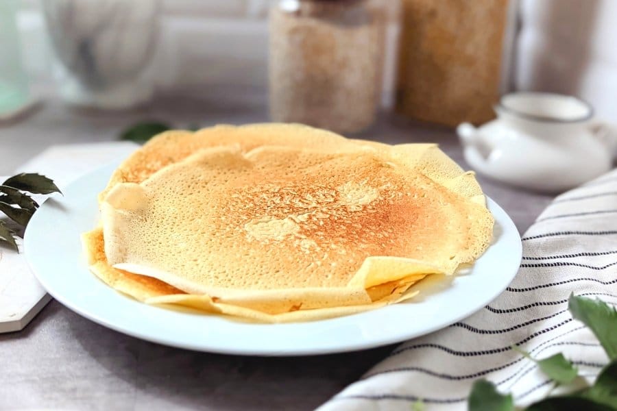 crepes without butter recipe non dairy crepe recips Swedish crepes tunn pakaka recipe traditional swedish crepes Scandinavian recipes for breakfast or brunch