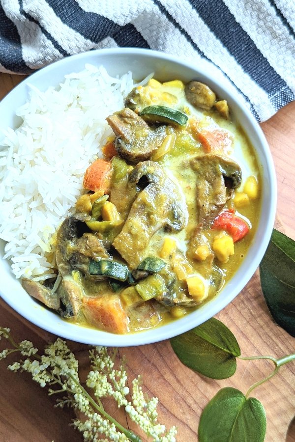 mushroom curry with coconut milk recipe healthy vegan vegetarian curry with mushrooms and curry paste recipes