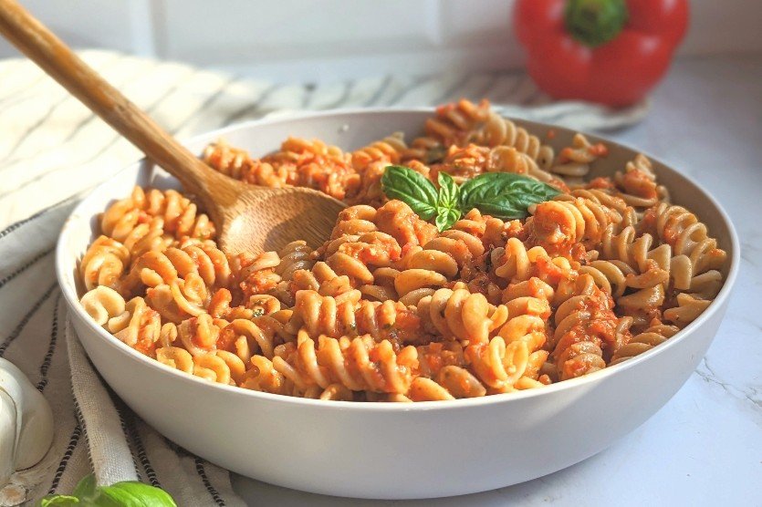 pasta with romesco sauce recipe for dinner romesco noodles with red pepper sauce and parsley basil almonds and bell pepper