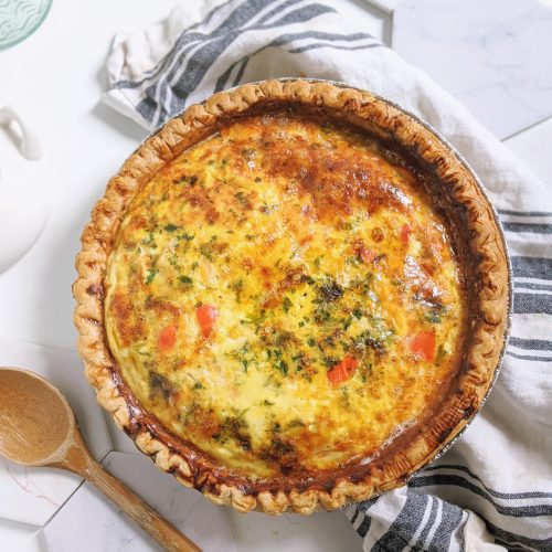 easy make ahead freezer quiche recipe with roasted red pepper spinach onion and parsley vegetarian meatless meal prep freezer meals how to cook quiche from frozen