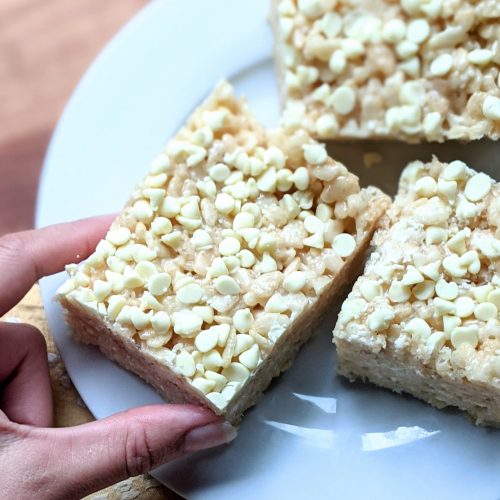 white chocolate rice crispie treats with white chocolate chips easy 15 minute dessert recipes fun desserts for potluck or bbq desserts for kids and adults