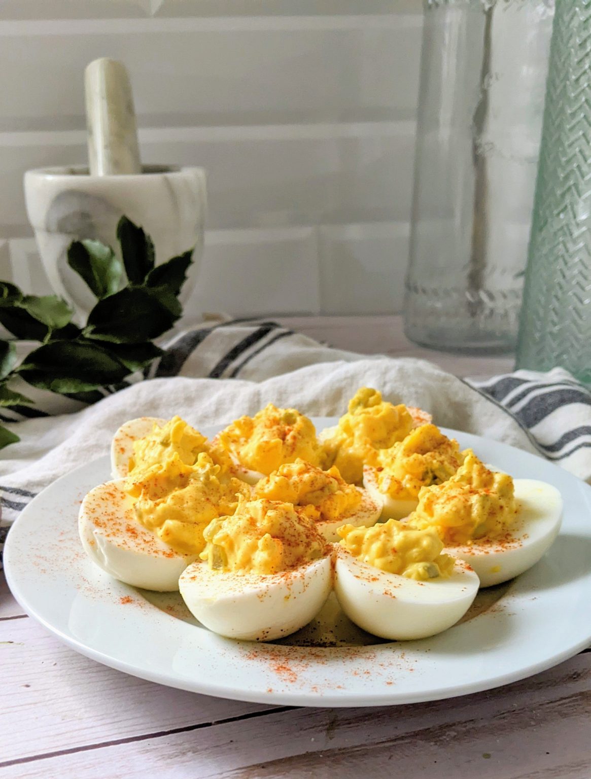 Deviled Eggs with Greek Yogurt Recipe (High Protein, Vegetarian) - The ...