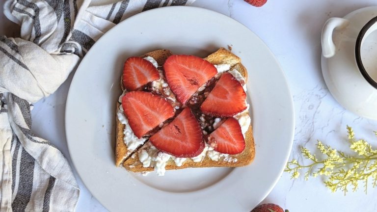 Cottage Cheese Toast with Fruit Recipe