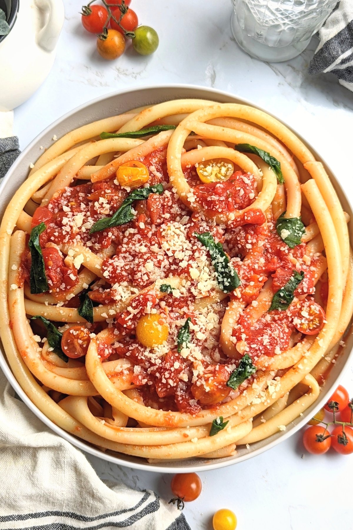 Bucatini Pomodoro Recipe Vegetarian The Herbeeovore