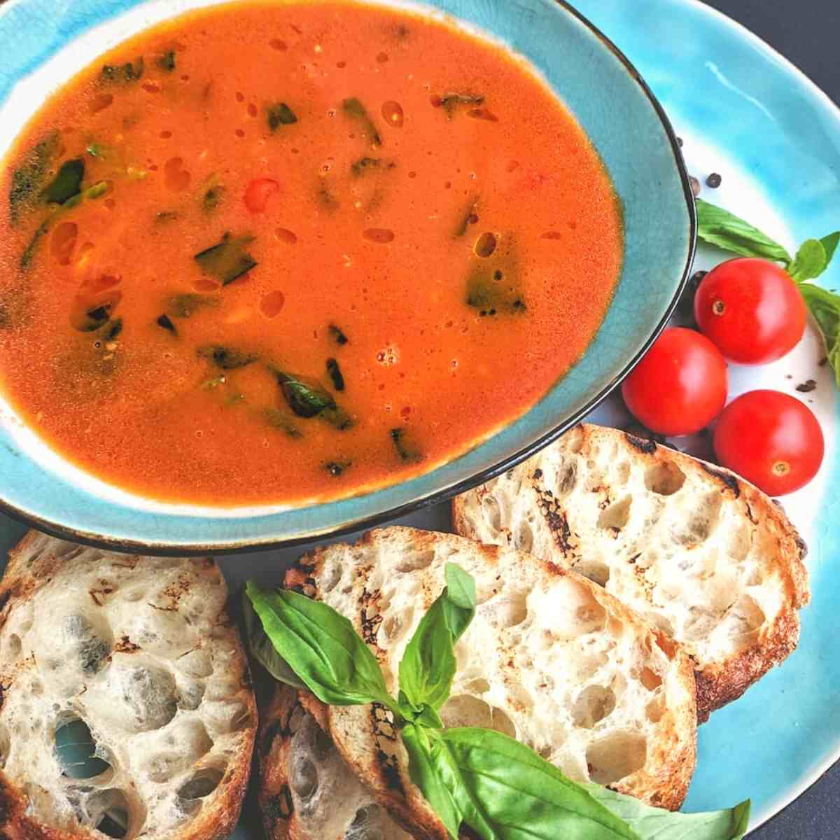 dairy free tomato soup recipe without milk or cream, no butter tomato soup non dairy