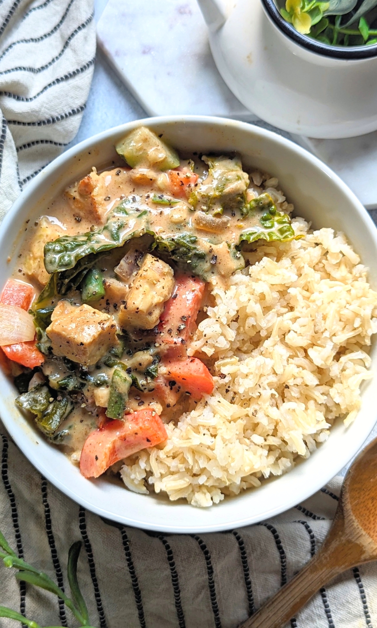 peanut tempeh recipe easy coconut peanut tempeh with bell peppers kale and onions over brown rice