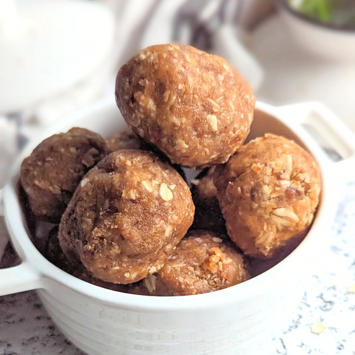 3 ingredient peanut butter oatmeal balls healthy energy bites with oats and dates and peanut butter in a food processor