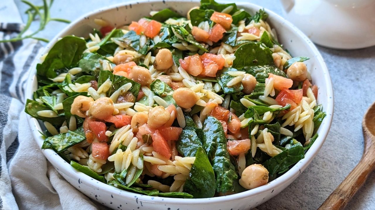trader joe's orzo salad recipe with tomato dressing fresh spinach and orzo pasta with greek chickpeas trader joe recipes