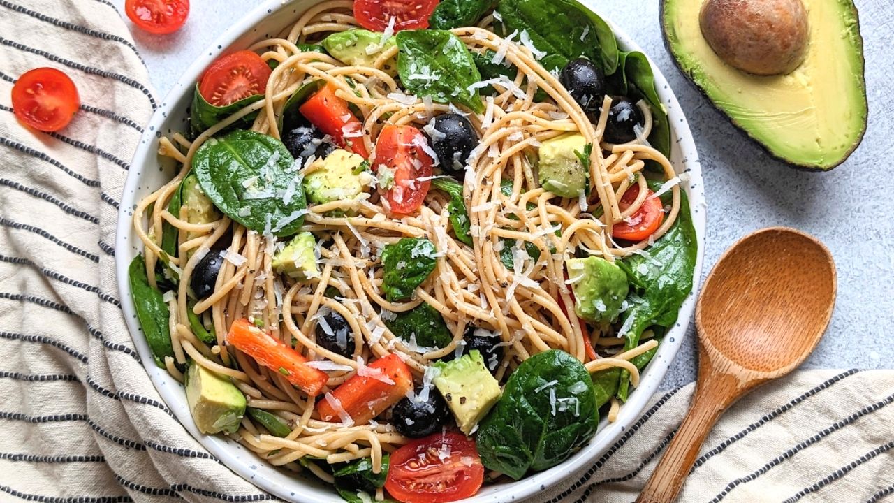 california pasta salad recipe with avocado spinach tomatoes and a balsamic vinegar dressing