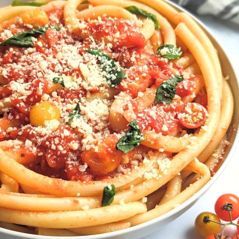 Bucatini Pomodoro Pasta Recipe with Fresh Tomatoes