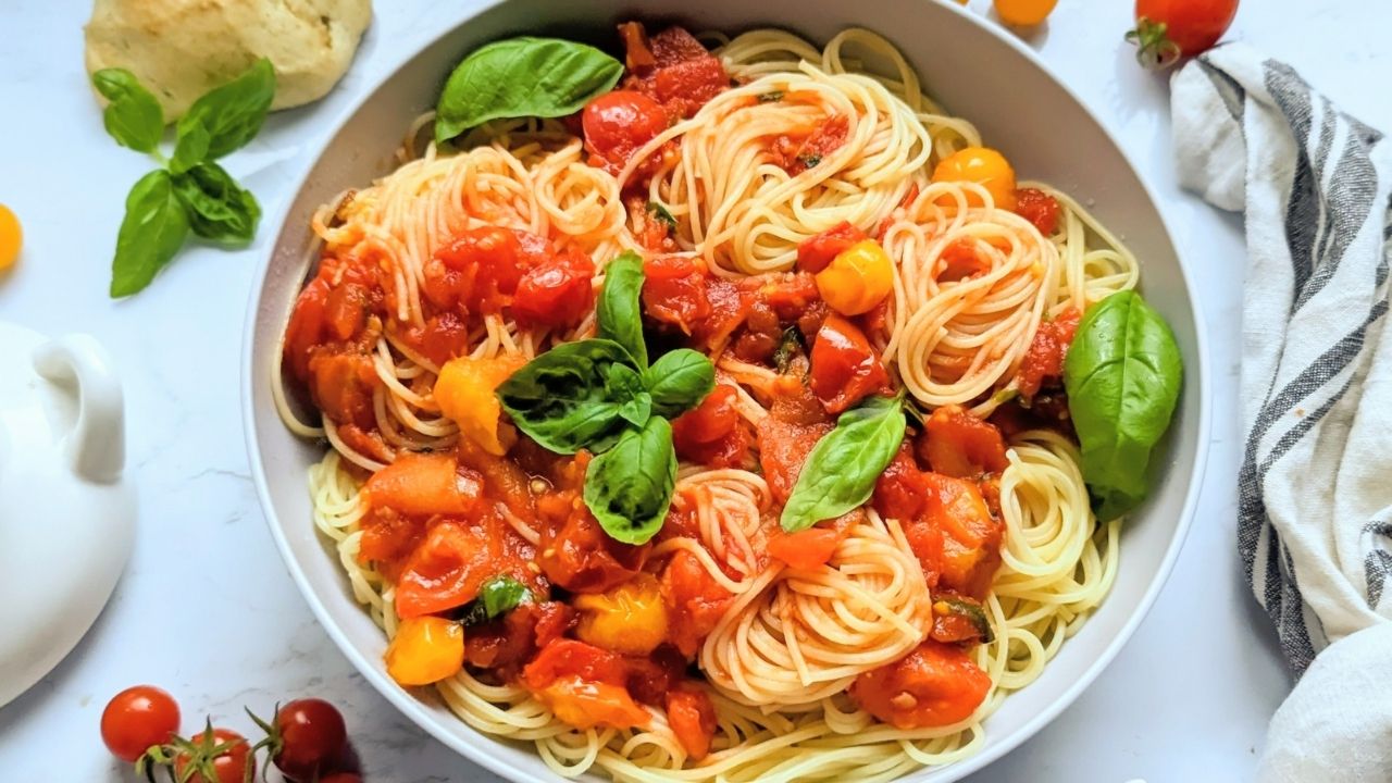 capellini pomodoro recipe vegan vegetarian pomodoro sauce for pasta healthy homemade fresh tomato sauce recipe with basil olive oil garlic and angel hair.