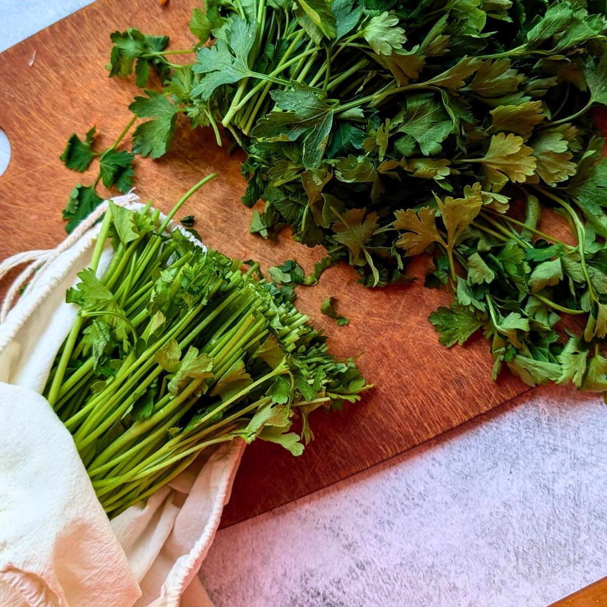 fresh parsley chopped and stems removed from the fresh leaves