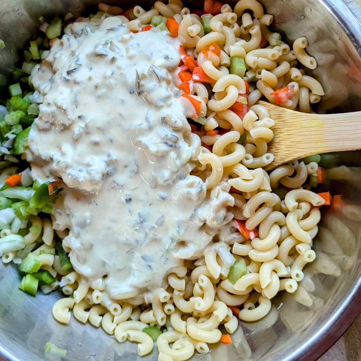 cooked macaroni salad with greek yogurt dressing for a high protein macaroni salad recipe