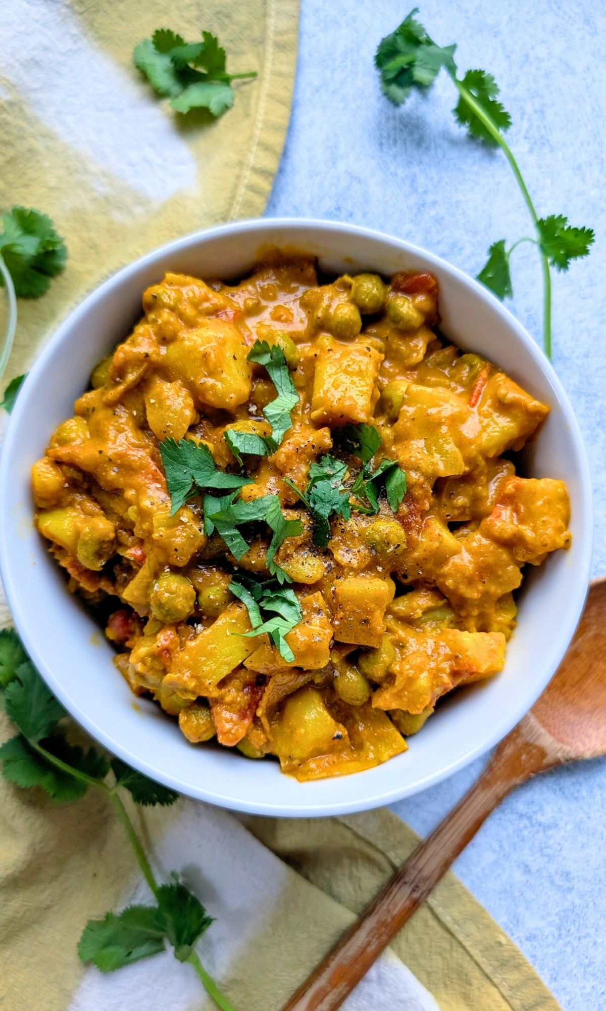 meatless indian curry recipes potato and pea curry aloo matar vegetarian pressure cooker vegan instant pot recipes healthy aloo dishes